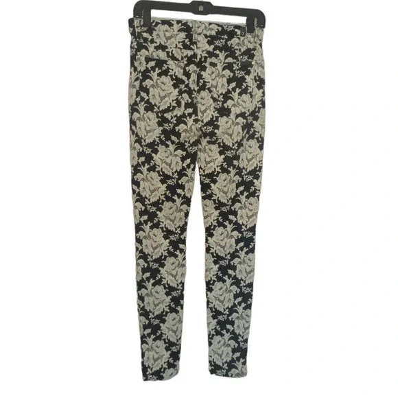 7 for all Mankind Black & White Floral Stretch Jean Leggings - Picture 4 of 13